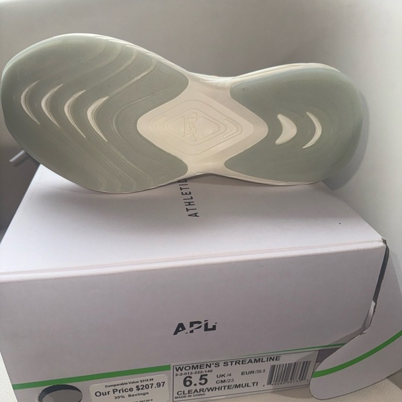 APL Women’s Streamline Running Shoe - Picture 2 of 3